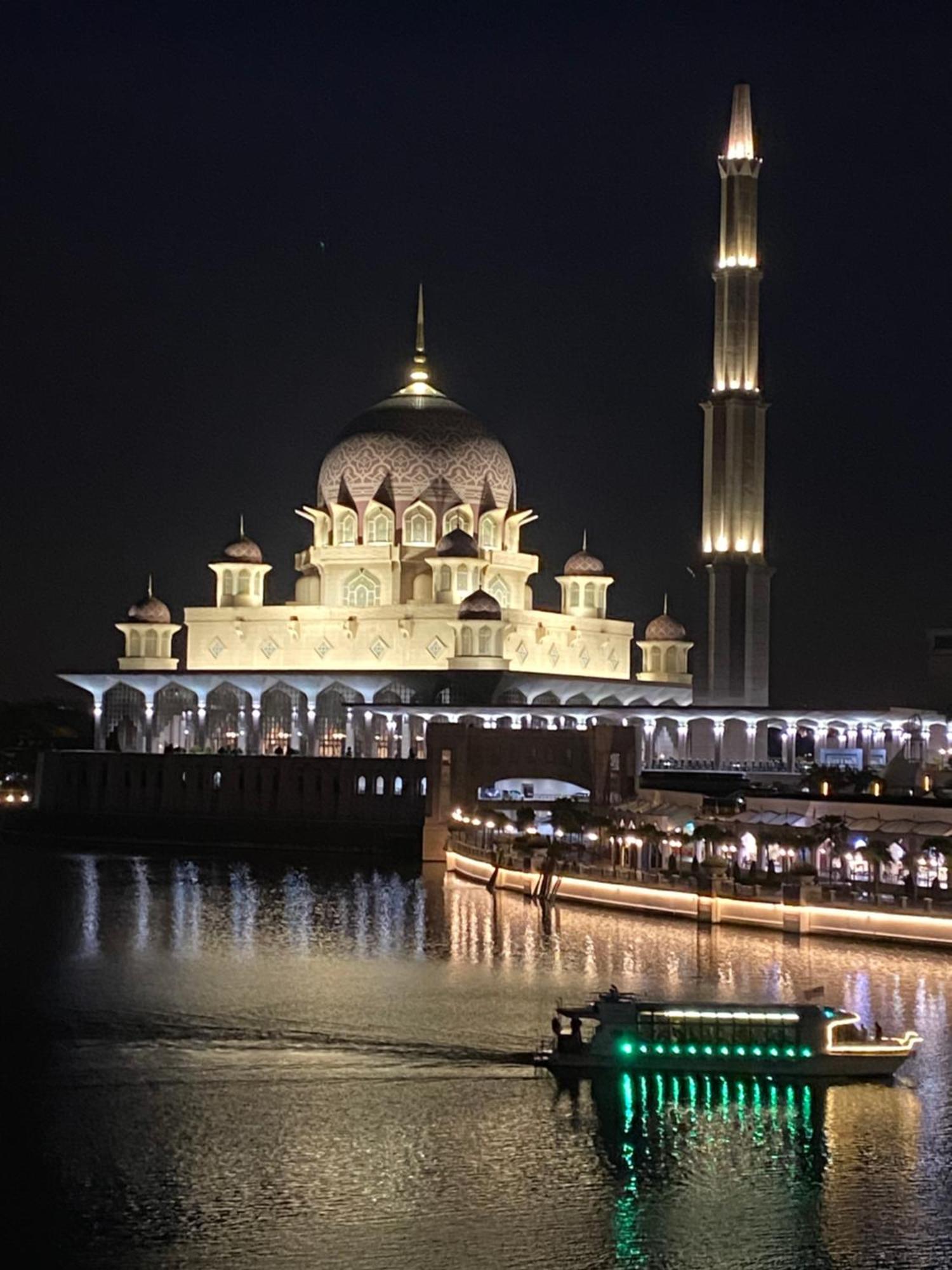Apartment House Of Thinkers @putrajaya
